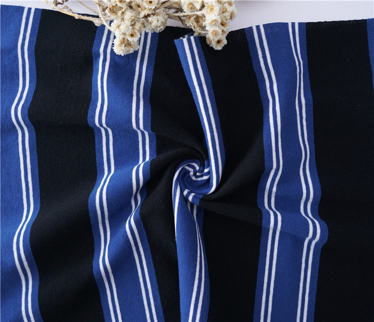 Huidvriendelijk puur katoen en linnen Zweet absorberend gestreept materiaal Stof voor casual shirt