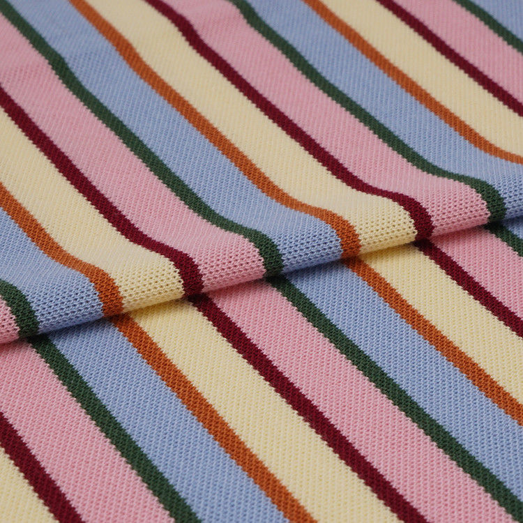 Zacht en vocht-absorberend en glad gestreepte gebreide stof voor casual wear