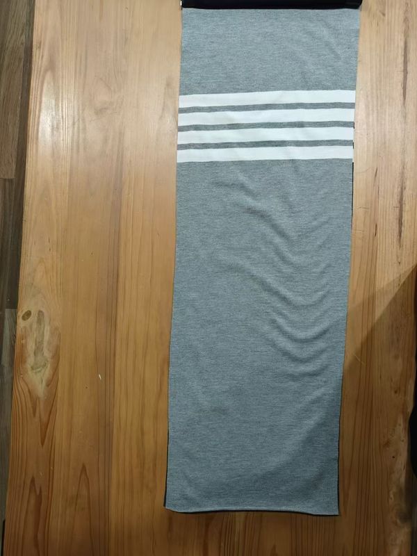 Duurzaam en slijtvast en comfortabel gestreepte stof voor polo-shirt