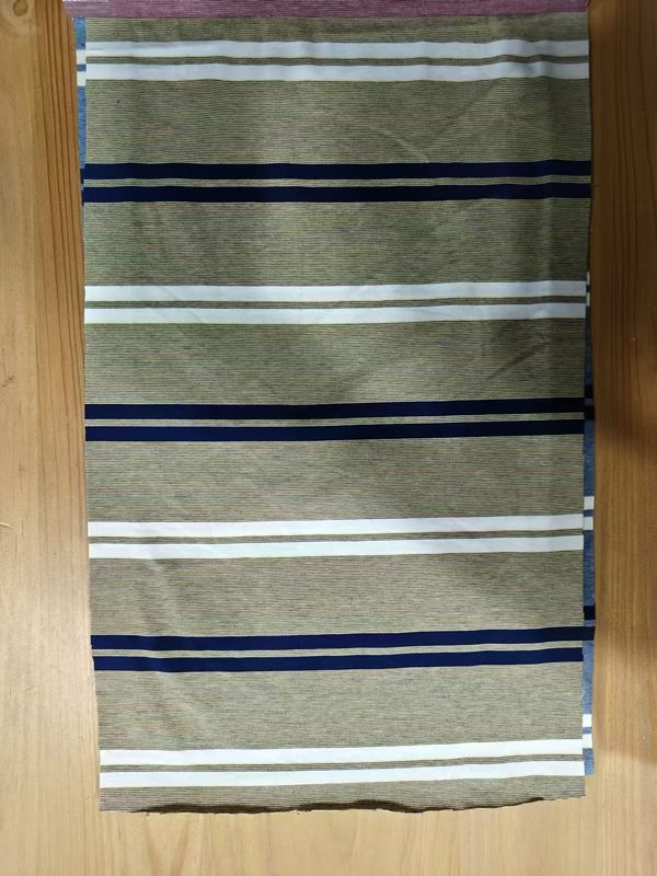 Stof voor T-shirts van ademend, comfortabel en huidvriendelijk gestreepte materiaal