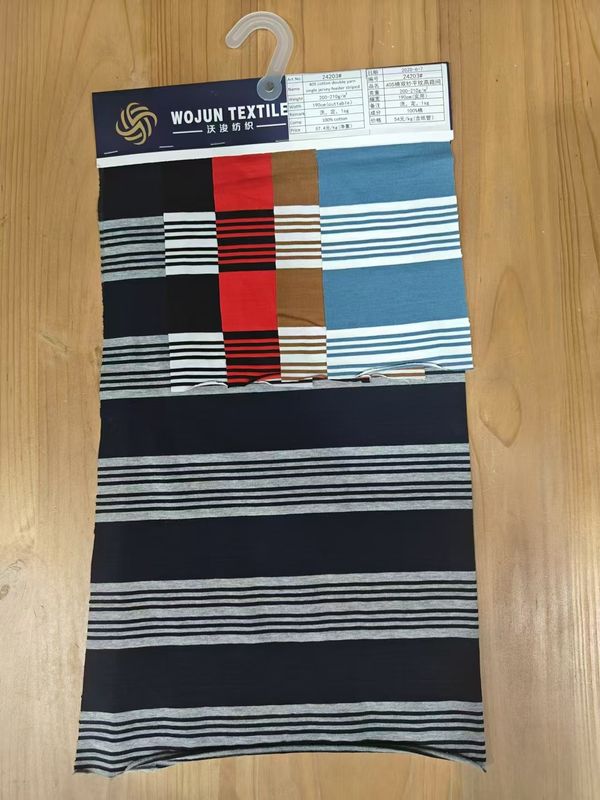 Comfortabel en ademend en gezond, huidvriendelijk gestreepte stof voor casual wear