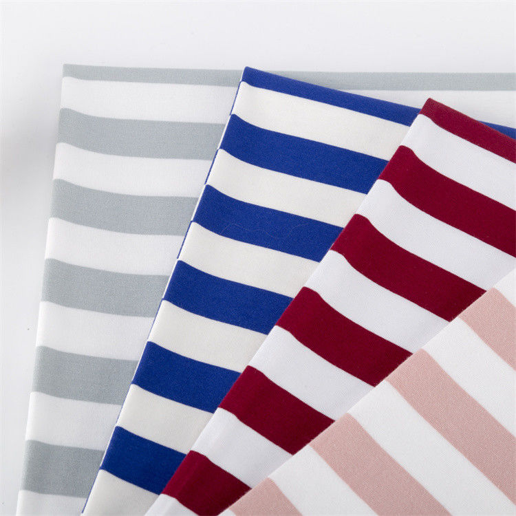 Gezonde gladde huidvriendelijke goede elasticiteit Natuurlijke gestreepte gebreide stof voor casual wear