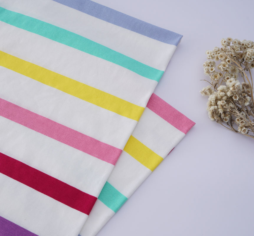 Makkelijk te verzorgen slijtvast en ademend klassiek gestreepte materiaalstof voor casual wear