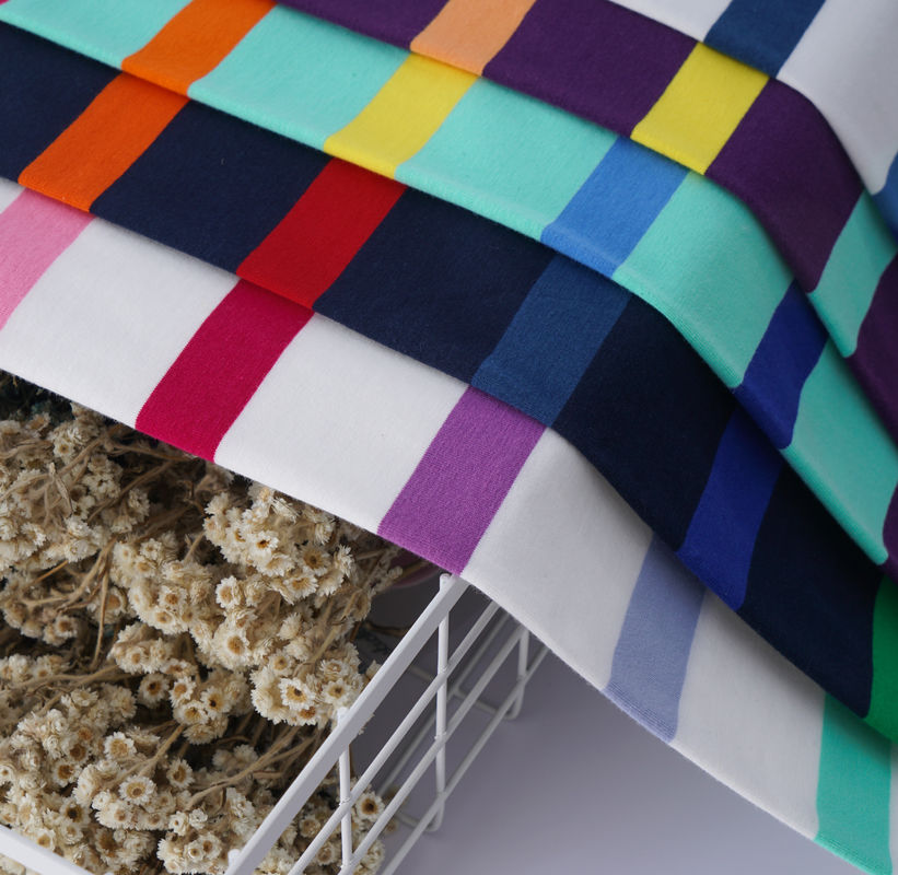 Makkelijk te verzorgen slijtvast en ademend klassiek gestreepte materiaalstof voor casual wear