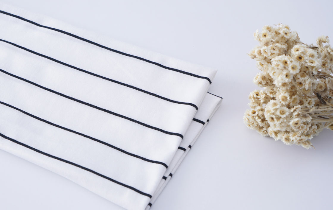 Goedkwaliteit Modieus Comfortabel en ademend gestreepte stof voor casual wear