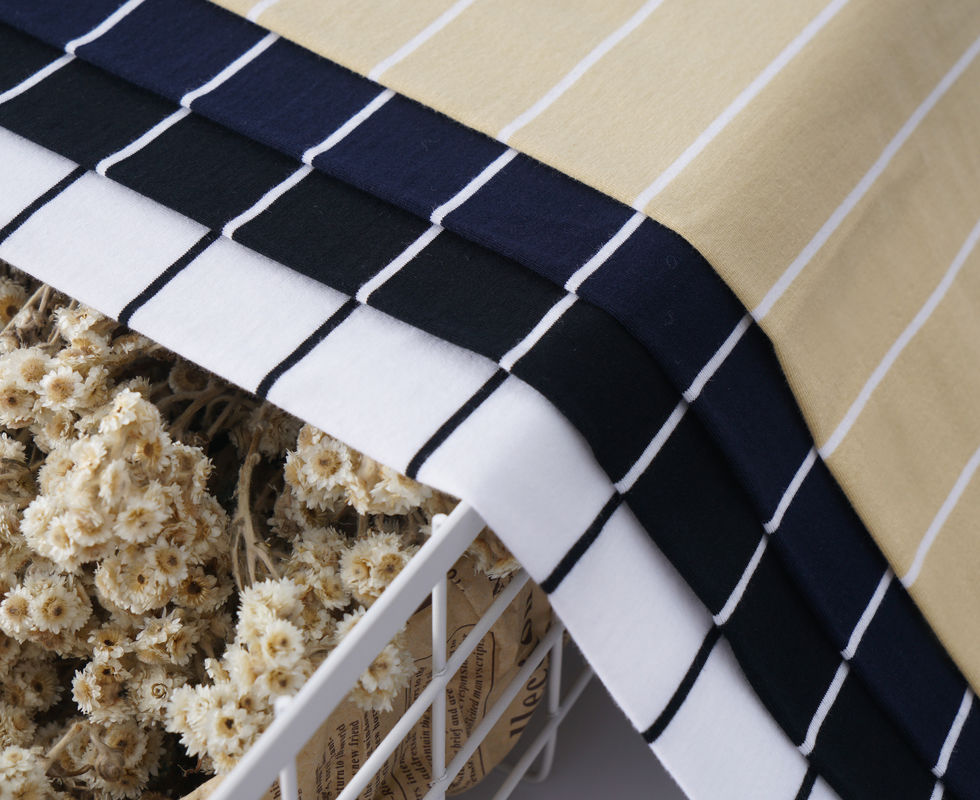 Goedkwaliteit Modieus Comfortabel en ademend gestreepte stof voor casual wear