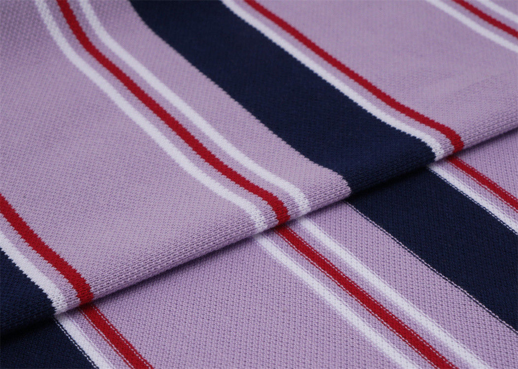 Comfortabel en huidvriendelijk Duurzaam slijtvast gestreepte gebreide stof voor casual wear