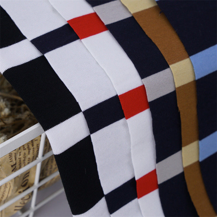 Stof met strakke strepen, durf en glad, adembenemend en zweet-absorberend, voor casual wear