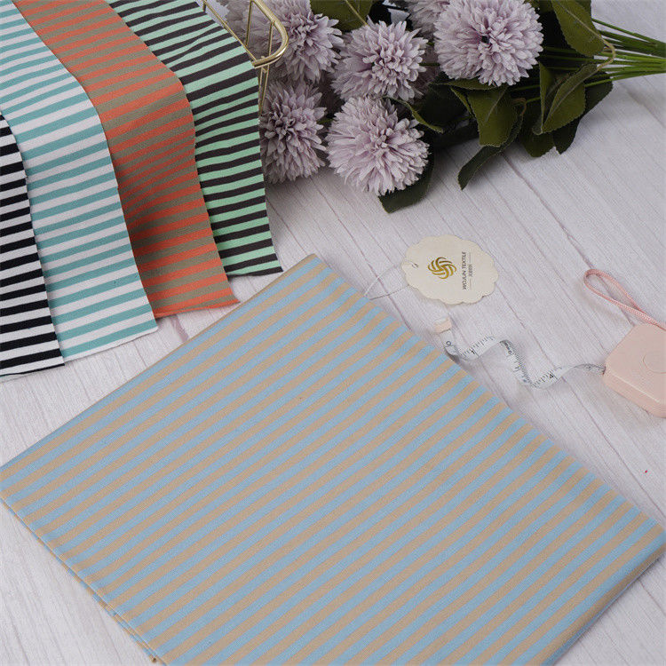 Comfortabel en glad en gezond Duurzaam gestreepte gebreide stof voor casual wear