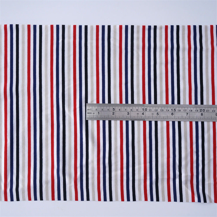 Huidvriendelijke en gezonde goede textuur en glad gestreepte gebreide stof voor T-shirt