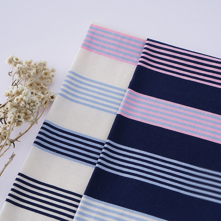 Soepel, comfortabel en adembenemend, goede textuur, katoenen spijkerstof voor T-shirts