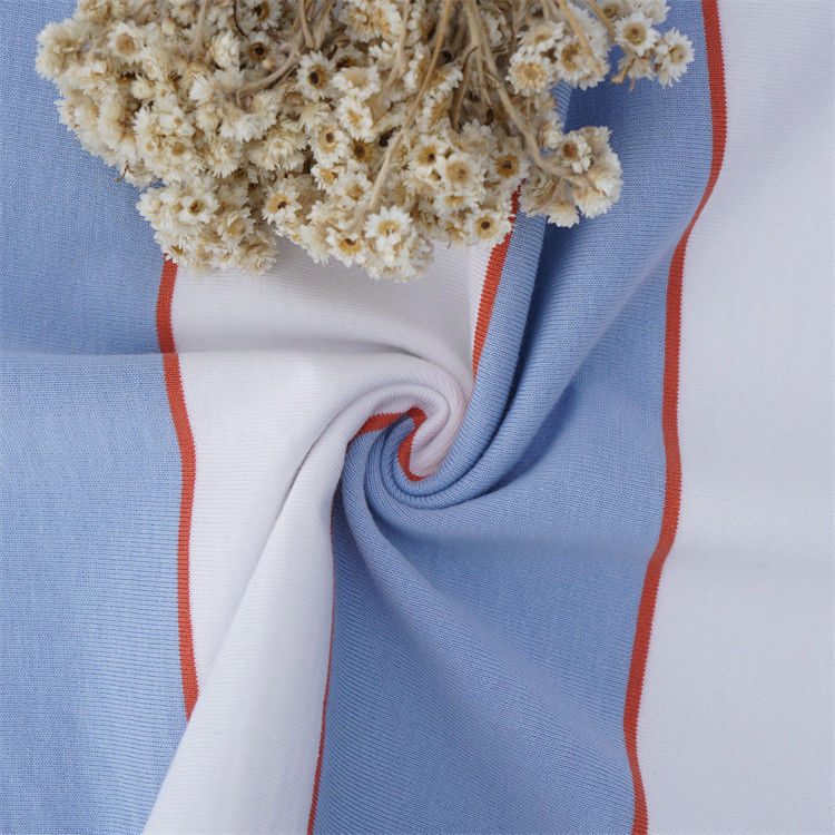 Gezond gestreepte breiweefsel voor casual wear
