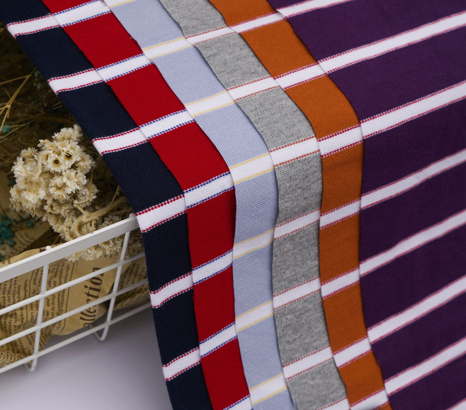 Ademende en comfortabele en frisse en slijtvaste gestreepte gebreide stof voor poloshirt