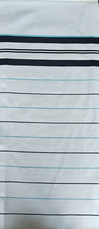 Gezonde en goede kwaliteit rimpelvrije knapperige gestreepte gebreide stof voor T-shirt
