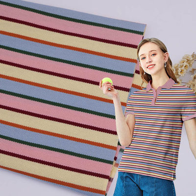 Zacht en vocht-absorberend en glad gestreepte gebreide stof voor casual wear