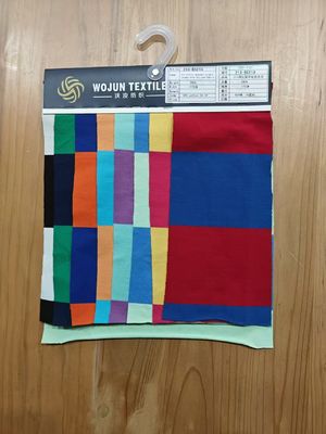 Goede prijs. Geademd en huidvriendelijk en glad gestreepte stof voor T-shirts online