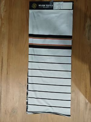 Pure katoenen stof van hygroscopisch en duurzaam gestreepte materialen voor casual wear