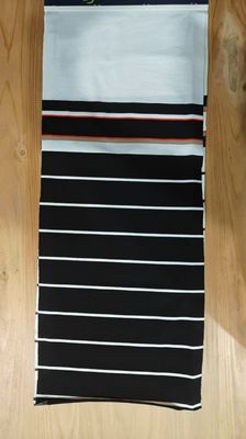Glanzige en huidvriendelijke ademende natuurlijke gestreepte stof voor T-shirts