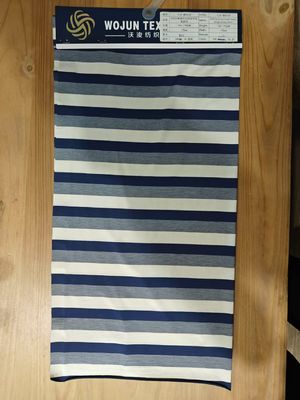 100 kg gladde, zachte, huidvriendelijke gestreepte breiweefsel voor casual wear