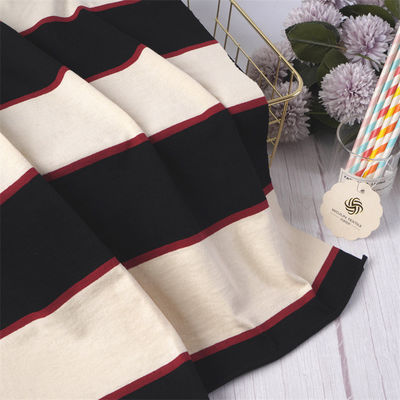 Comfortabele en gezonde, huidvriendelijke gestreepte breiweefsel voor casual wear