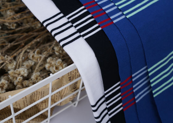 Goede prijs. Zacht en gezond slijtvast, voor de huid vriendelijk gestreepte breiweefsel voor T-shirts online