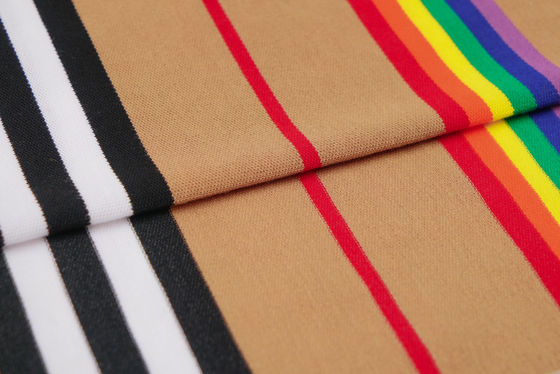 Goede prijs. Goedkwaliteit comfortabel en duurzaam gestreept materiaal stof voor T-shirt online