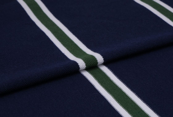 Goede prijs. Gezonde en knapperige, slijtvaste, ademende, comfortabele gestreepte gebreide stof voor T-shirt online