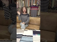 Huidvriendelijk, comfortabel, ademend, goede textuur Garens, gekleurd, gestreepte katoenen stof voor T-shirts