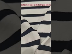 Comfortabele en gezonde, huidvriendelijke gestreepte breiweefsel voor casual wear